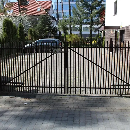 Lägenhet Za Wydma Sosnowa 13